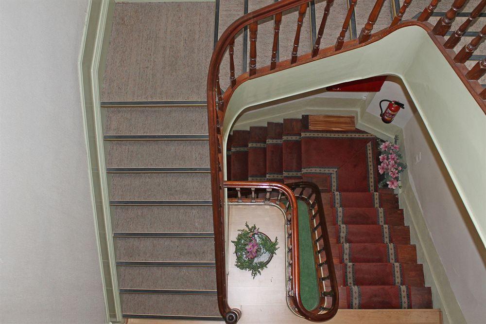 Lunar Guest House Порту Экстерьер фото