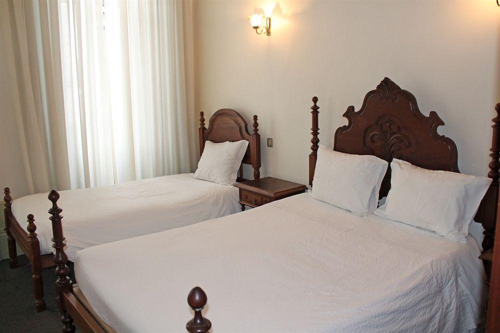 Lunar Guest House Порту Экстерьер фото